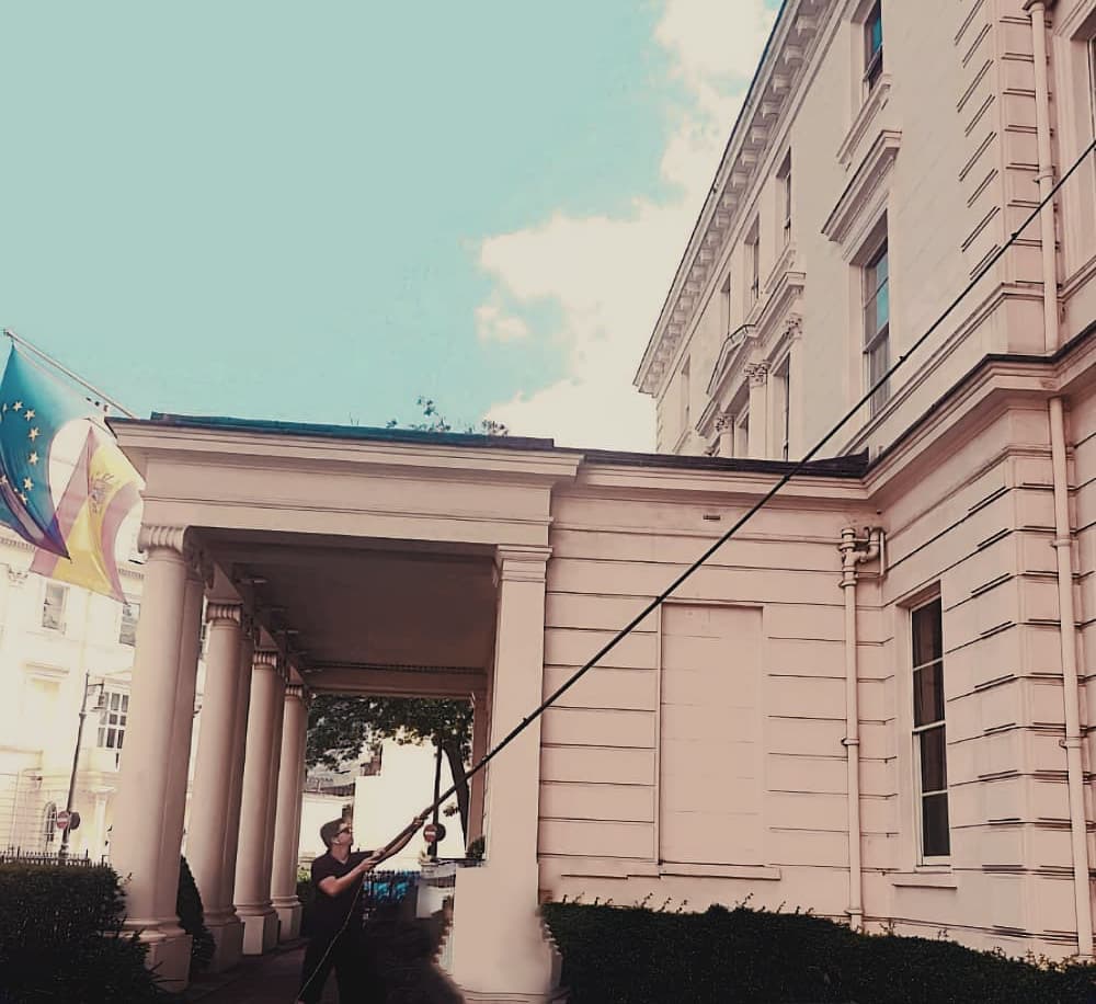 windowcleaning-embassy-of-spain-london